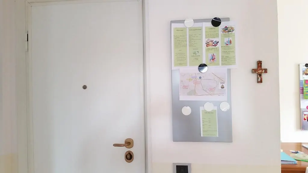 Felbi Apartment Rho 0*,